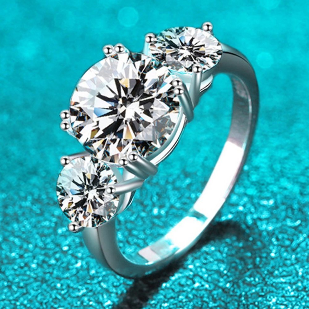 Certified 4ct. t.w. Moissanite Diamond 3 Stone Wedding Engagement Ring NEW